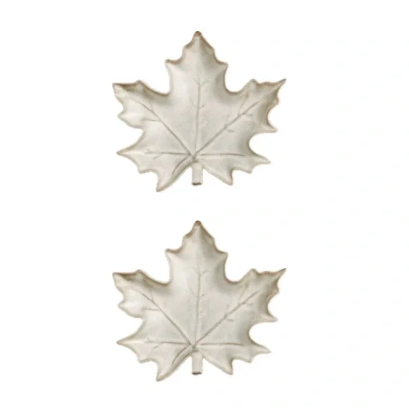 Pottery Barn Ridge Maple Leaf Stoneware Appetizer
Plates - set of 2 - Picture 5 of 8